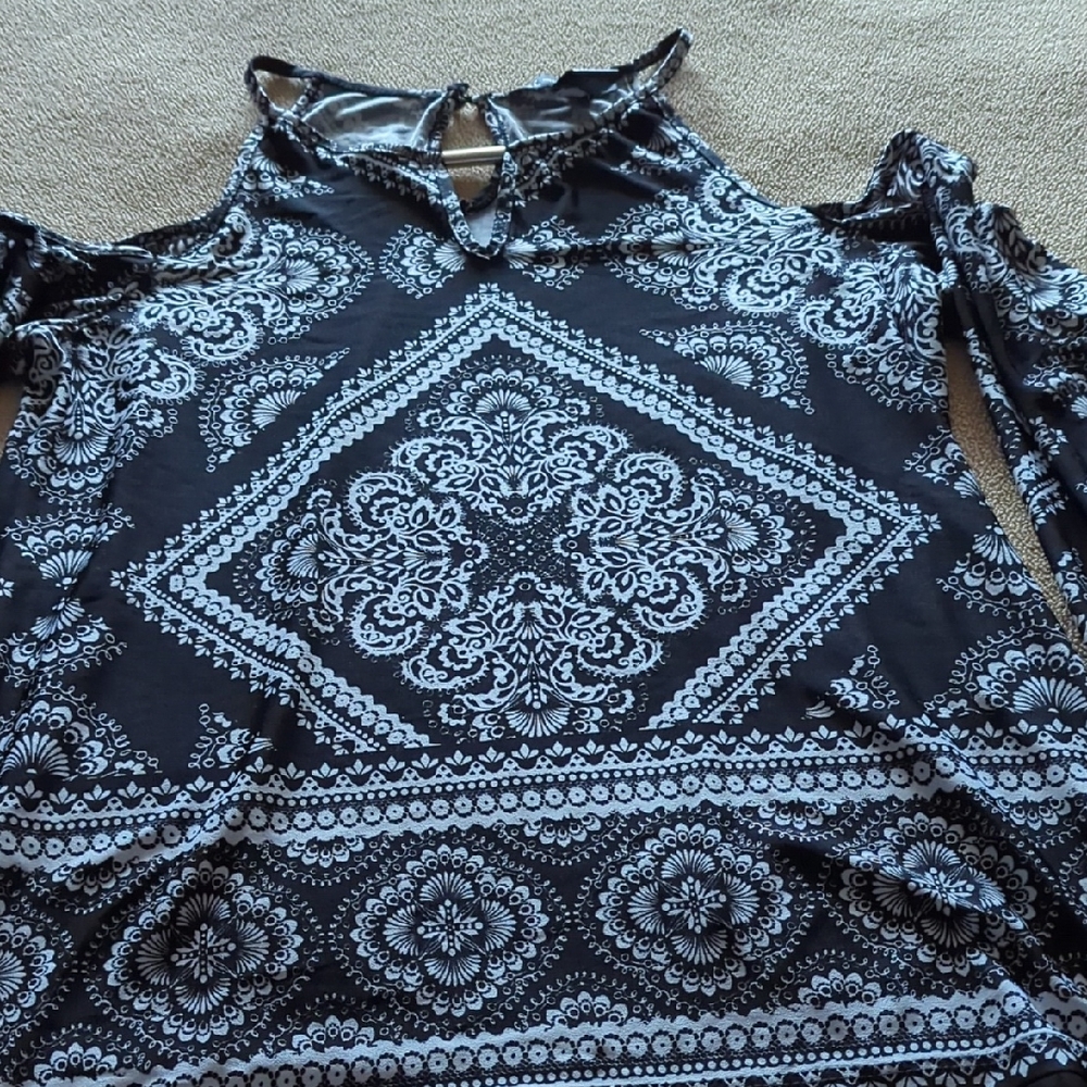 INC International Concepts Black and White Patterned Blouse